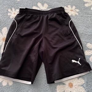 Puma Shorts Small